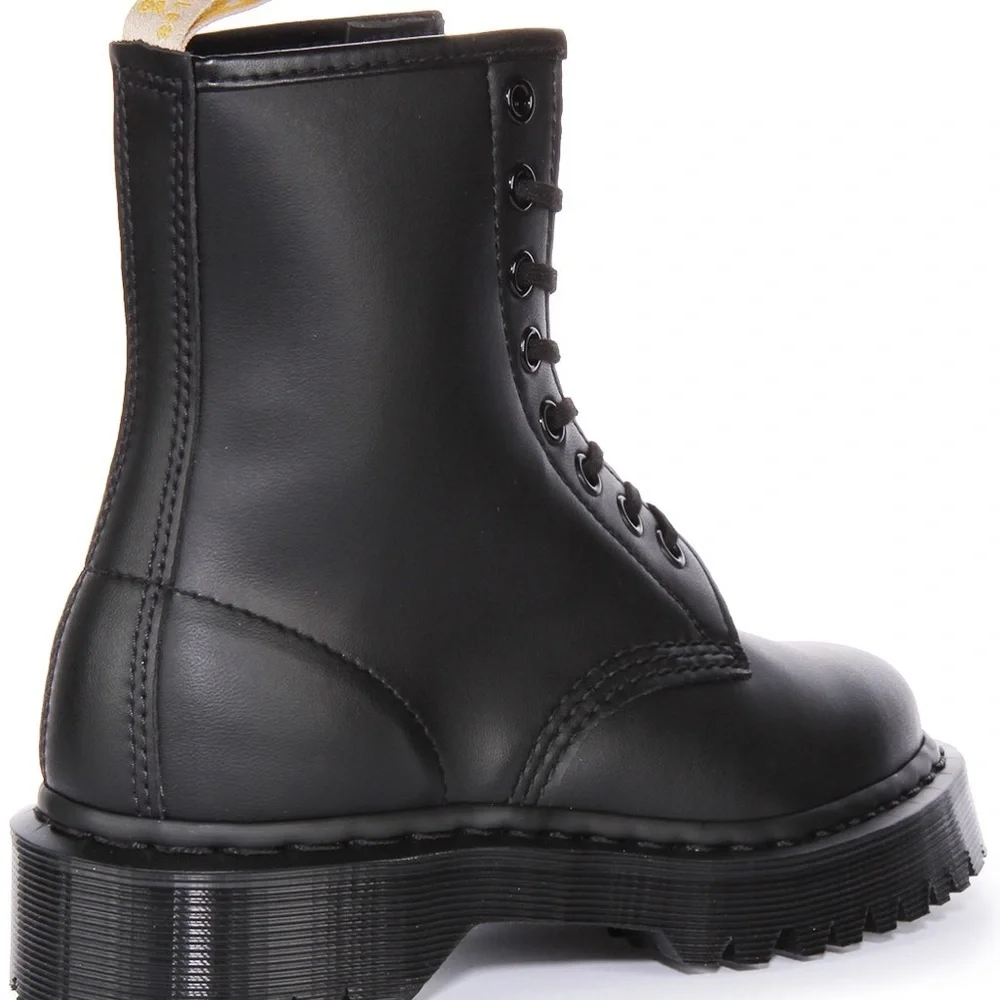 Dr. Martens 1460 mono